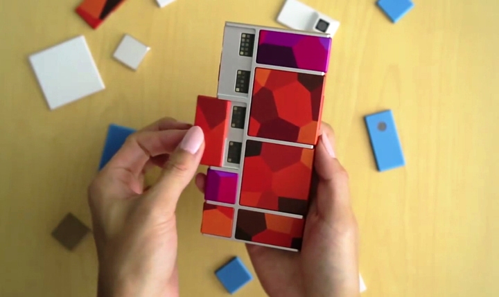 Project Ara Phone with some removed modules